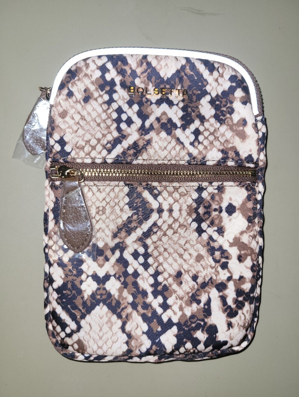 Bolsetta™ RFID Blocking Snap-On Magnetic Hip Pouch w/ Zippered Pocket.